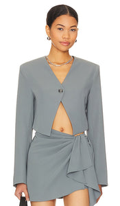 L'Academie Neptune Blazer in Grey - Blazer Neptune de L'Academie en gris - L'Academie Neptune 灰色西装外套 - L'Academie Neptune Blazer in Grau - L'Academie Neptune 블레이저 그레이 색상 - Blazer L'Academie Neptune in grigio