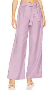 L'Academie Rylee Pant in Purple - Pantalon Rylee L'Academie en violet - L'Academie Rylee 紫色长裤 - L'Academie Rylee Hose in Lila - L'Academie Rylee 팬츠 색상 - Pantaloni Rylee dell'Academie in viola