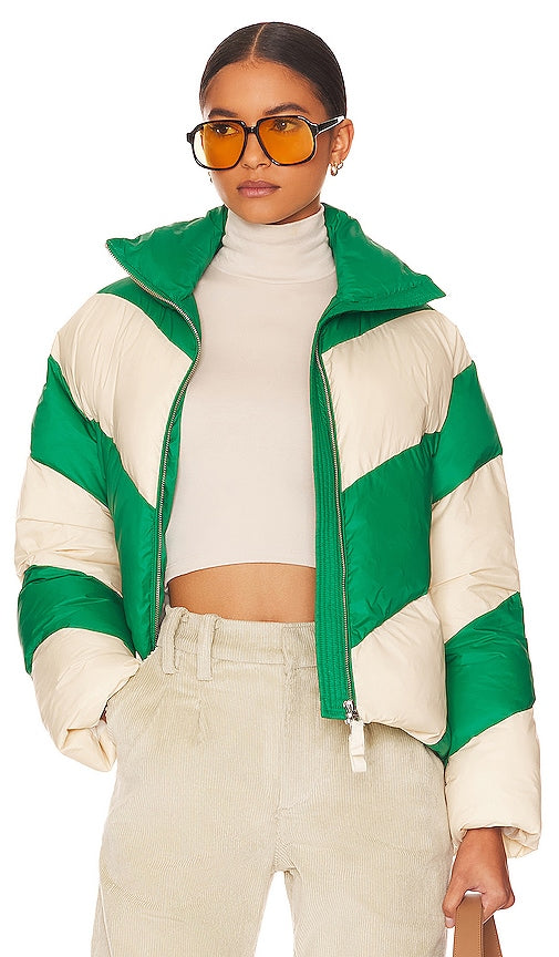 L'Academie Wylee Puffer Jacket in Green, Ivory - L'Academie Wylee Puffer Jacket en vert, ivoire - L'Academie Wylee 绿色、象牙色填充夹克 - L'Academie Wylee Pufferjacke in Grün, Elfenbein - L'Academie Wylee 퍼퍼 재킷 - Piumino L'Academie Wylee in verde, avorio