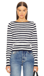 L'Academie by Marianna Marisole Striped Sweater in Blue - L'Academie by Marianna Pull rayé Marisole en bleu - L'Academie by Marianna Marisole 蓝色条纹毛衣 - Gestreifter Pullover von L'Academie by Marianna Marisole in Blau - L'Academie by Marianna Marisole 스트라이프 스웨터블루 색상 - Maglione a righe L'Academie di Marianna Marisole in blu