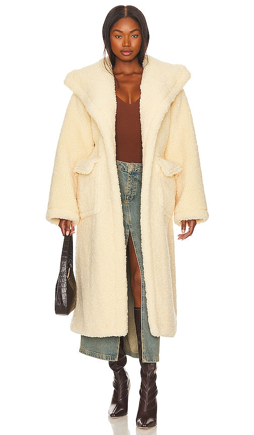 L'Academie x Marianna Gabriella Robe Coat in Neutral - Manteau robe L'Academie x Marianna Gabriella en neutre - L'Academie x Marianna Gabriella 中性色长袍外套 - L'Academie x Marianna Gabriella Morgenmantel in Neutral - L'Academie x Marianna Gabriella 로브 코트 - Cappotto vestaglia L'Academie x Marianna Gabriella in colore neutro