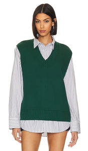 L'Academie Oversized Sweater Vest in Green - L'Academie - Pull surdimensionné en vert - L'Academie 绿色超大毛衣背心 - Übergroße Pulloverweste von L'Academie in Grün - L'Academie 오버사이즈 스웨터 조끼그린 색상 - Gilet maglione oversize L'Academie in verde