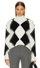 L'Academie Elvan Argyle Sweater in White,Black - Pull L'Academie Elvan Argyle en blanc, noir - L'Academie Elvan Argyle 毛衣白色、黑色 - L'Academie Elvan Argyle Pullover in Weiß, Schwarz - L'Academie 엘반 아가일 스웨터 화이트, 블랙 색상 - Maglione a rombi L'Academie Elvan in bianco, nero