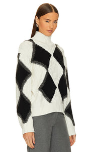 L'Academie Elvan Argyle Sweater in White,Black