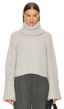 L'Academie Idriya Sweater in Grey - Pull L'Académie Idriya en Gris - L'Academie Idriya 灰色毛衣 - L'Academie Idriya Pullover in Grau - L'Academie Idriya 스웨터그레이 색상 - Maglione L'Academie Idriya in grigio