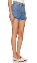 LEVI'S 80s Mom Short in Blue