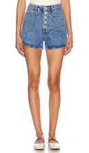 LEVI'S 80s Mom Short in Blue - LEVI'S Short Mom Années 80 en Bleu - LEVI'S 80 年代蓝色妈妈短裤 - LEVI'S 80er-Mom-Shorts in Blau - LEVI'S 80s 맘 쇼트 블루 - Pantaloncini da mamma LEVI'S anni '80 in blu