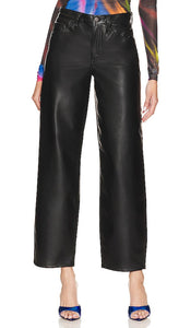 LEVI'S Faux Leather Baggy Dad Pant in Black - LEVI'S Pantalon Baggy Dad en similicuir noir - LEVI'S 黑色人造皮革宽松老爹裤 - LEVI'S Baggy Dad-Hose aus Kunstleder in Schwarz - LEVI'S 인조 가죽 배기 아빠 팬츠 블랙 색상 - Pantaloni larghi da papà in ecopelle LEVI'S in nero