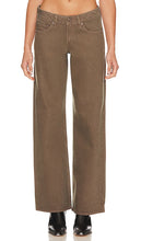 LEVI'S Low Loose Straight in Brown - LEVI'S Pantalon droit ample et bas en marron - LEVI'S 棕色低帮宽松直筒裤 - LEVI'S Low Loose Straight in Braun - LEVI'S 로우 루즈 스트레이트 브라운 색상 - LEVI'S taglio dritto basso e sciolto in marrone