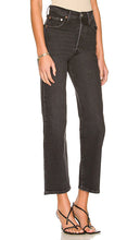 LEVI'S Ribcage Straight Ankle in Black