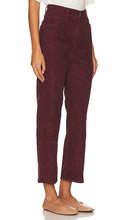 LEVI'S Ribcage Straight With Ankle Zip in Wine