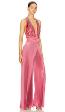 L'IDEE Moderniste Jumpsuit in Fuchsia
