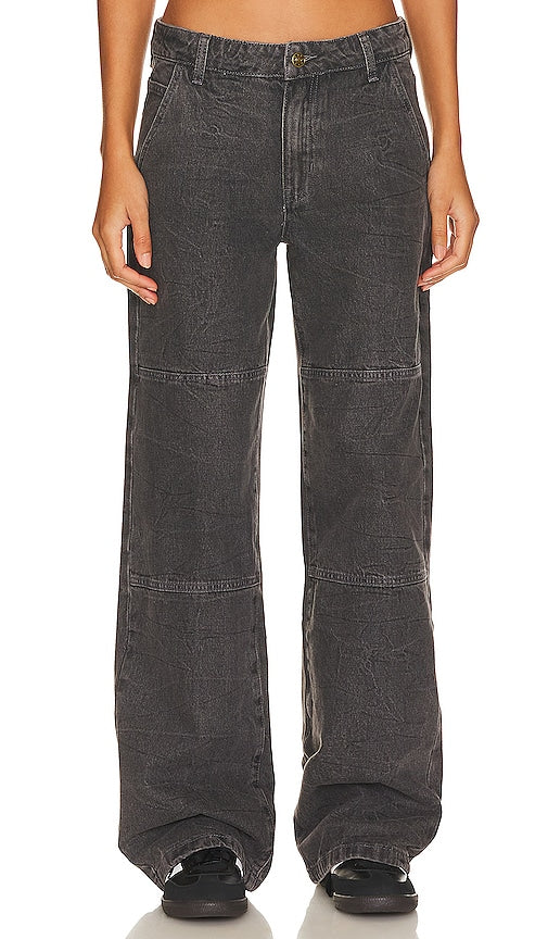 LIONESS Freedom Jean in Charcoal - LIONESS Freedom Jean en charbon de bois - LIONESS Freedom Jean 木炭色 - LIONESS Freedom Jean in Anthrazit - LIONESS Freedom 차콜 진 - LIONESS Freedom Jean in carbone
