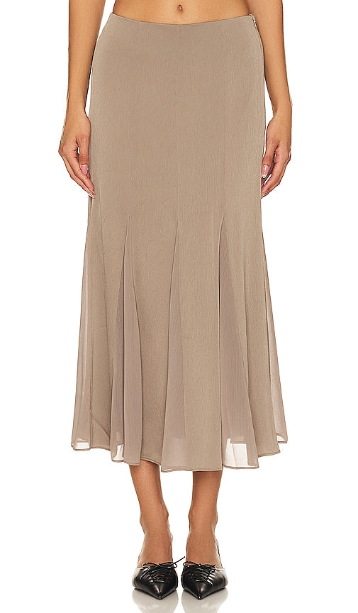 LIONESS Rose Maxi Skirt in Taupe - Jupe longue LIONESS Rose en taupe - LIONESS Rose 灰褐色长裙 - LIONESS Rose Maxirock in Taupe - LIONESS ROSE 맥시 스커트 - Gonna lunga LIONESS Rose in tortora