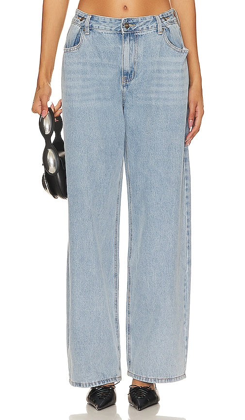 LIONESS She's All That Wide Leg in Blue - LIONESS Elle a des jambes très larges en bleu - 狮子，她穿着蓝色的宽腿 - LÖWIN Sie ist so breitbeinig in Blau - LIONESS 블루 색상의 She's All That Wide Leg - LEONESSA Ha tutta quella gamba larga vestita di blu