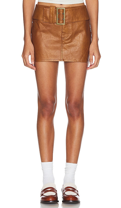 LIONESS Uma Mini Skirt in Tan - LIONESS - Mini-jupe Uma en beige - LIONESS Uma 黄褐色迷你裙 - LIONESS Uma Minirock in Hellbraun - LIONESS Uma 미니 스커트 - Minigonna LIONESS Uma in marrone chiaro