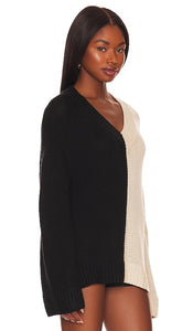 Lovers and Friends Earlene Color Block V Neck in Black,Ivory