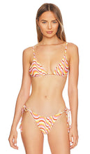 LSPACE Brittany Bikini Top in Orange - Haut de bikini LSPACE Brittany en orange - LSPACE Brittany 橙色比基尼上衣 - LSPACE Brittany Bikinioberteil in Orange - LSPACE Brittany 비키니 탑 - Top bikini LSPACE Brittany in arancione