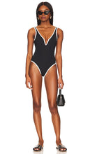 LSPACE Coco One Piece in Black - LSPACE Coco une pièce en noir - LSPACE Coco One Pie 黑色 - LSPACE Coco Einteiler in Schwarz - LSPACE COCO 원피스 블랙 색상 - Costume intero LSPACE Coco in nero