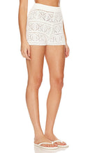 LSPACE Diamond Eyes Short in Cream
