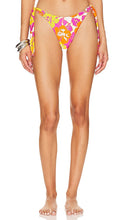 LSPACE Eco Kiki Tanga Bottom in Fuchsia, Orange - Bas de tanga LSPACE Eco Kiki en fuchsia, orange - LSPACE Eco Kiki Tanga 底裤（紫红色、橙色） - LSPACE Eco Kiki Tanga-Unterteil in Fuchsia, Orange - LSPACE Eco Kiki Tanga 하의 Fuchsia, Orange - LSPACE Eco Kiki Tanga Slip in fucsia, arancione