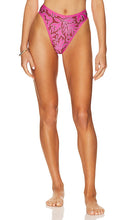 LSPACE Fused Ventura Bikini Bottom in Fuchsia - Bas de bikini LSPACE Fused Ventura en fuchsia - LSPACE 紫红色 Fused Ventura 比基尼泳裤 - LSPACE Fused Ventura Bikinihose in Fuchsia - LSPACE Fused Ventura 비키니 하의 - Fondo bikini Ventura fuso LSPACE in fucsia