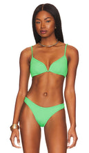 LSPACE Helena Bikini Top in Green - Haut de bikini LSPACE Helena en vert - LSPACE Helena 绿色比基尼上衣 - LSPACE Helena Bikinioberteil in Grün - LSPACE Helena 비키니 탑 - Top bikini LSPACE Helena in verde