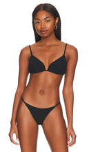LSPACE Helena Ribbed Bikini Top in Black - Haut de bikini côtelé LSPACE Helena en noir - LSPACE Helena 黑色罗纹比基尼上衣 - LSPACE Helena geripptes Bikinioberteil in Schwarz - LSPACE Helena 리브드 비키니 탑블랙 색상 - Top bikini a coste LSPACE Helena in nero