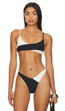 LSPACE High Tide Bikini Top in Black, White - Haut de bikini LSPACE High Tide en noir, blanc - LSPACE 黑色、白色高潮比基尼上衣 - LSPACE High Tide Bikinioberteil in Schwarz, Weiß - LSPACE High Tide 비키니 탑 블랙, 화이트 색상 - Top bikini LSPACE alta marea in nero, bianco