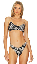 LSPACE High Tide Bikini Top in Black - Haut de bikini LSPACE High Tide en noir - LSPACE 黑色高潮比基尼上衣 - LSPACE High Tide Bikinioberteil in Schwarz - LSPACE High Tide 비키니 탑블랙 색상 - Top bikini LSPACE alta marea in nero