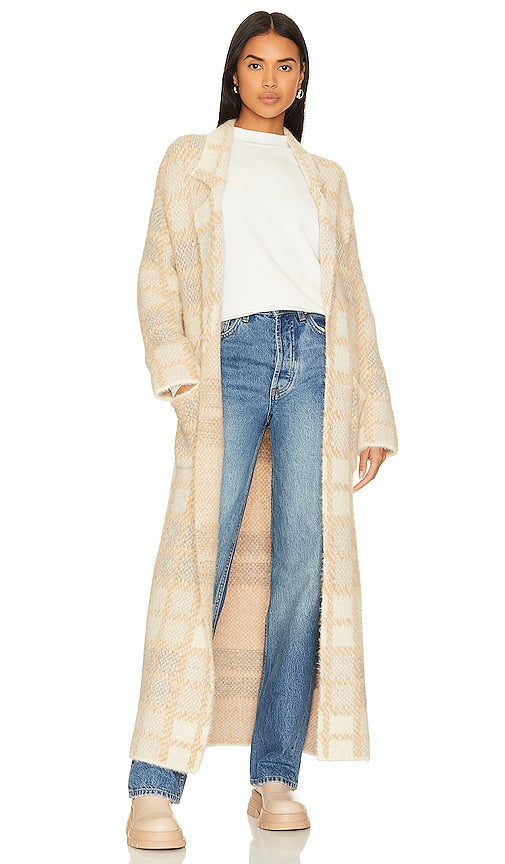 LSPACE Hygge Coat in Beige - Manteau Hygge LSPACE en Beige - LSPACE Hygge 米色外套 - LSPACE Hygge-Mantel in Beige - LSPACE 휘게 코트 베이지 색상 - Cappotto Hygge LSPACE in beige
