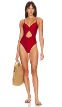 LSPACE Kyslee One Piece in Red - LSPACE Kyslee une pièce en rouge - LSPACE Kyslee 一件红色 - LSPACE Kyslee Einteiler in Rot - LSPACE Kyslee 원피스 - LSPACE Kyslee Costume intero in rosso
