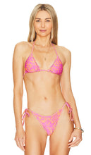LSPACE Lotus Bikini Top in Pink - Haut de bikini LSPACE Lotus en rose - LSPACE 粉色莲花比基尼上衣 - LSPACE Lotus-Bikinioberteil in Rosa - LSPACE 로터스 비키니 탑 - Top bikini LSPACE Lotus in rosa