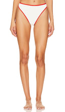 LSPACE Nora Bitsy High Waist Bottom in White - Bas taille haute LSPACE Nora Bitsy en blanc - LSPACE Nora Bitsy 白色高腰底裤 - LSPACE Nora Bitsy High Waist Bottom in Weiß - LSPACE Nora Bitsy 하이웨이스트 하의 화이트 색상 - LSPACE Nora Bitsy Pantaloni a vita alta in bianco
