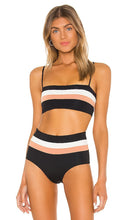 LSPACE Rebel Stripe Bikini Top in Black - Haut de bikini LSPACE Rebel Stripe en noir - LSPACE 黑色反叛条纹比基尼上衣 - LSPACE Rebel Stripe Bikinioberteil in Schwarz - LSPACE Rebel 스트라이프 비키니 탑블랙 색상 - Top bikini a righe ribelli LSPACE in nero