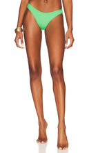 LSPACE Whiplash Bikini Bottom in Green - Bas de bikini LSPACE Whiplash en vert - LSPACE 绿色 Whiplash 比基尼泳裤 - LSPACE Whiplash Bikinihose in Grün - LSPACE Whiplash 비키니 하의 그린 색상 - Fondo bikini LSPACE Whiplash in verde