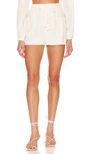 LSPACE Wish You Were Here Shorts in Cream - Short LSPACE Wish You Were Here en crème - LSPACE Wish You Were Here 奶油色短裤 - LSPACE Wish You Were Here Shorts in Creme - LSPACE Wish You Were Here 쇼츠 in 크림 - LSPACE Vorrei che tu fossi qui Pantaloncini color crema
