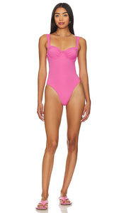 LSPACE x Hanna Montazami Halsey One Piece in Pink - LSPACE x Hanna Montazami Halsey une pièce en rose - LSPACE x Hanna Montazami Halsey 粉色一件 - LSPACE x Hanna Montazami Halsey Einteiler in Rosa - LSPACE x Hanna Montazami 할시 원피스 핑크 - LSPACE x Hanna Montazami Halsey Costume intero in rosa