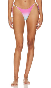 LSPACE x Hanna Montazami Lennox Bikini Bottom in Pink - Bas de bikini Lennox LSPACE x Hanna Montazami en rose - LSPACE x Hanna Montazami Lennox 粉色比基尼泳裤 - LSPACE x Hanna Montazami Lennox Bikinihose in Rosa - LSPACE x Hanna Montazami 레녹스 비키니 하의 핑크 색상 - Slip bikini LSPACE x Hanna Montazami Lennox in rosa