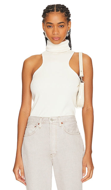Lanston Turtleneck Racer Tank in Ivory - Débardeur de course à col roulé Lanston en ivoire - Lanston 象牙色高领赛车背心 - Lanston Rollkragen-Racer-Tanktop in Elfenbein - Lanston 터틀넥 레이서 탱크 - Canotta Racer a collo alto Lanston in avorio