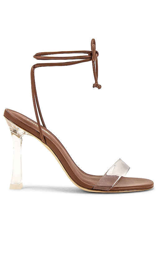 Larroude Gloria Heel in Beige - Larroude Talon Gloria en Beige - Larroude Gloria 米色高跟鞋 - Larroude Gloria Heel in Beige - Larroude Gloria 힐 베이지 색상 - Tacco Larroude Gloria in beige