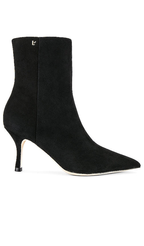 Larroude Mini Kate Bootie in Black - Bottines Larroude Mini Kate en Noir - Larroude 黑色迷你 Kate 短靴 - Larroude Mini Kate Bootie in Schwarz - Larroude 미니 케이트 부티블랙 색상 - Stivaletto Larroude Mini Kate in nero