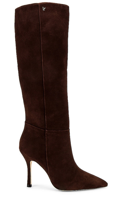 Larroude The Kate Boot in Brown - Larroude La botte Kate en marron - Larroude 棕色 Kate 靴子 - Larroude Der Kate-Stiefel in Braun - Larroude 더 케이트 부츠 브라운 색상 - Larroude Lo stivale Kate in marrone