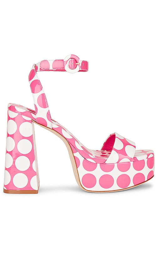 Larroude x REVOLVE Dolly Heel in Pink - Talon Dolly Larroude x REVOLVE en Rose - Larroude x REVOLVE 粉色 Dolly 高跟鞋 - Larroude x REVOLVE Dolly Heel in Rosa - Larroude x REVOLVE 돌리 힐 핑크 색상 - Larroude x REVOLVE Dolly Heel in rosa