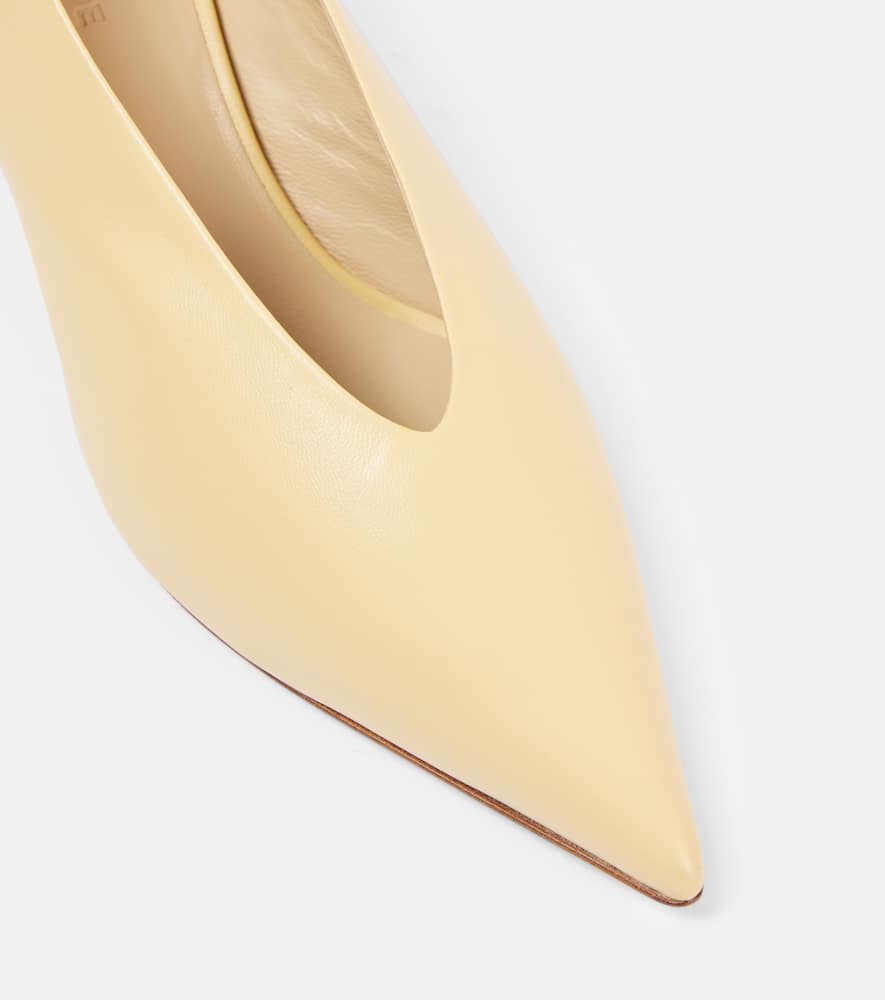 Le Monde B√É¬©ryl Babouche leather pumps