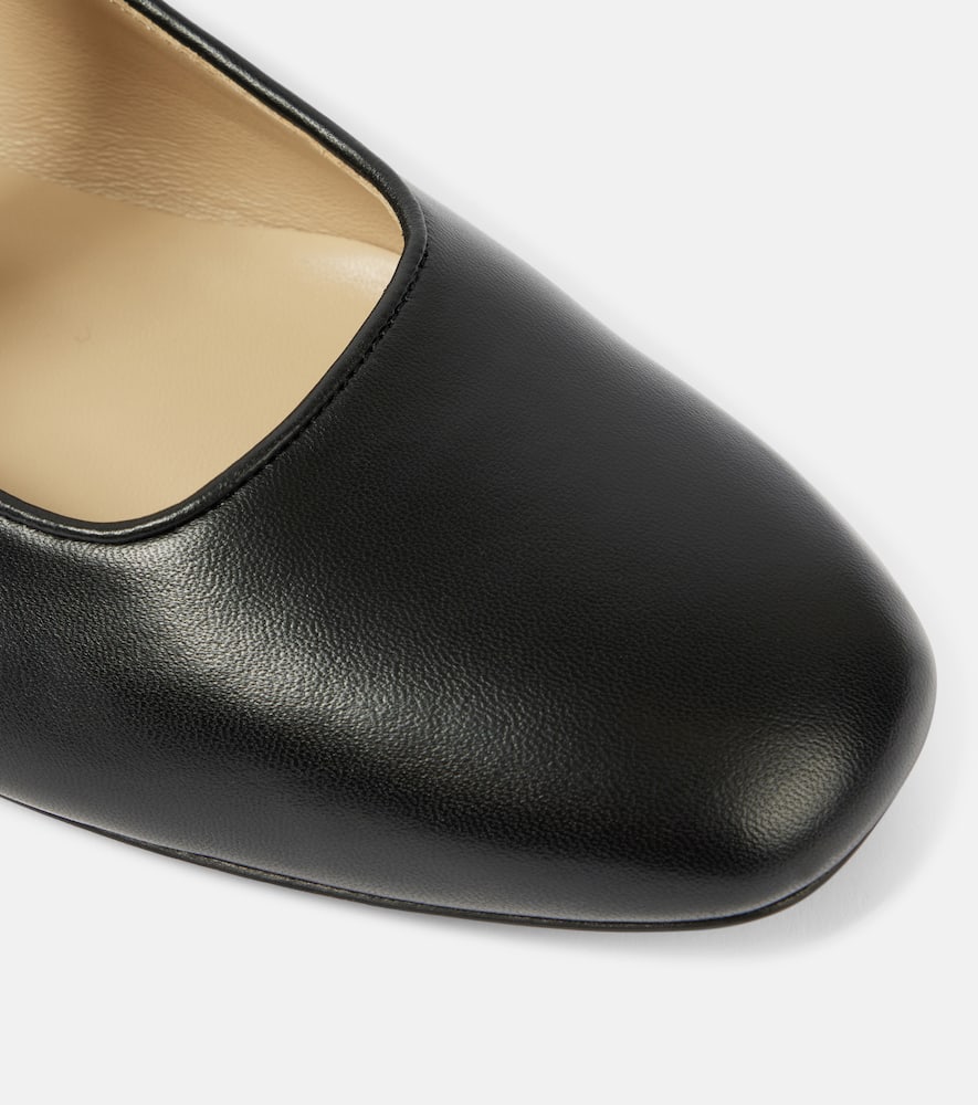 Le Monde B√É¬©ryl Pearl-embellished leather Mary Jane flats