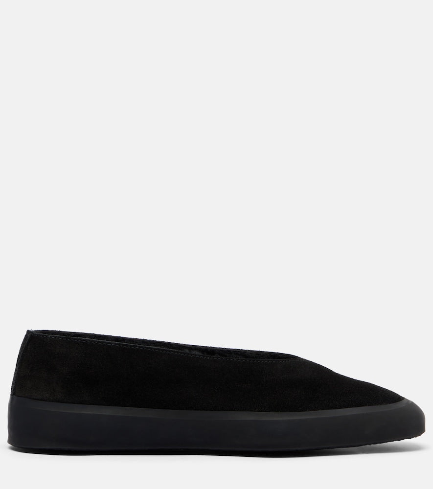 Le Monde Beryl Apres Ski shearling-lined suede ballet flats