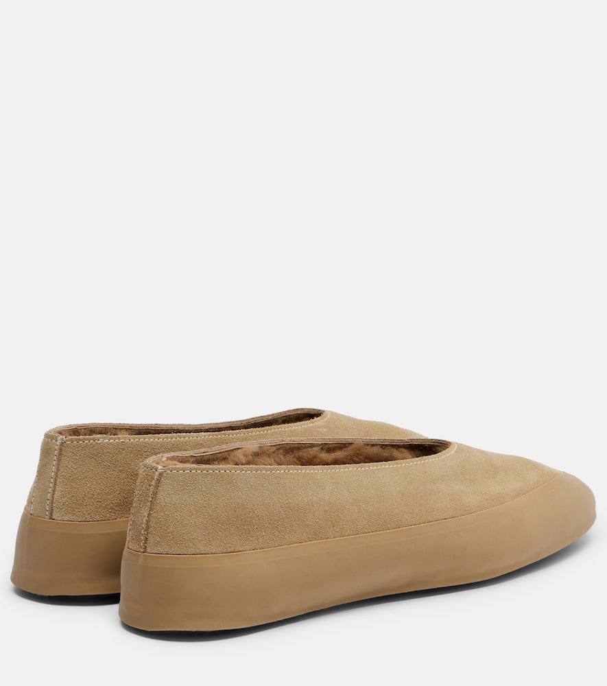 Le Monde Beryl Apres Ski shearling-lined suede ballet flats