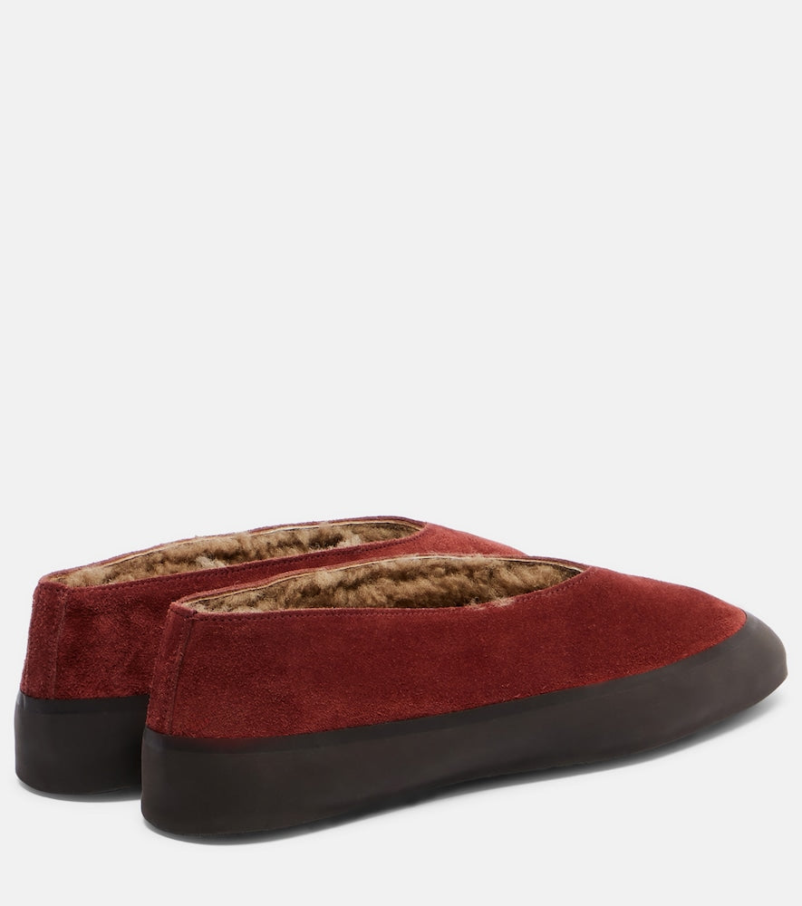 Le Monde Beryl Apres Ski shearling-lined suede flats