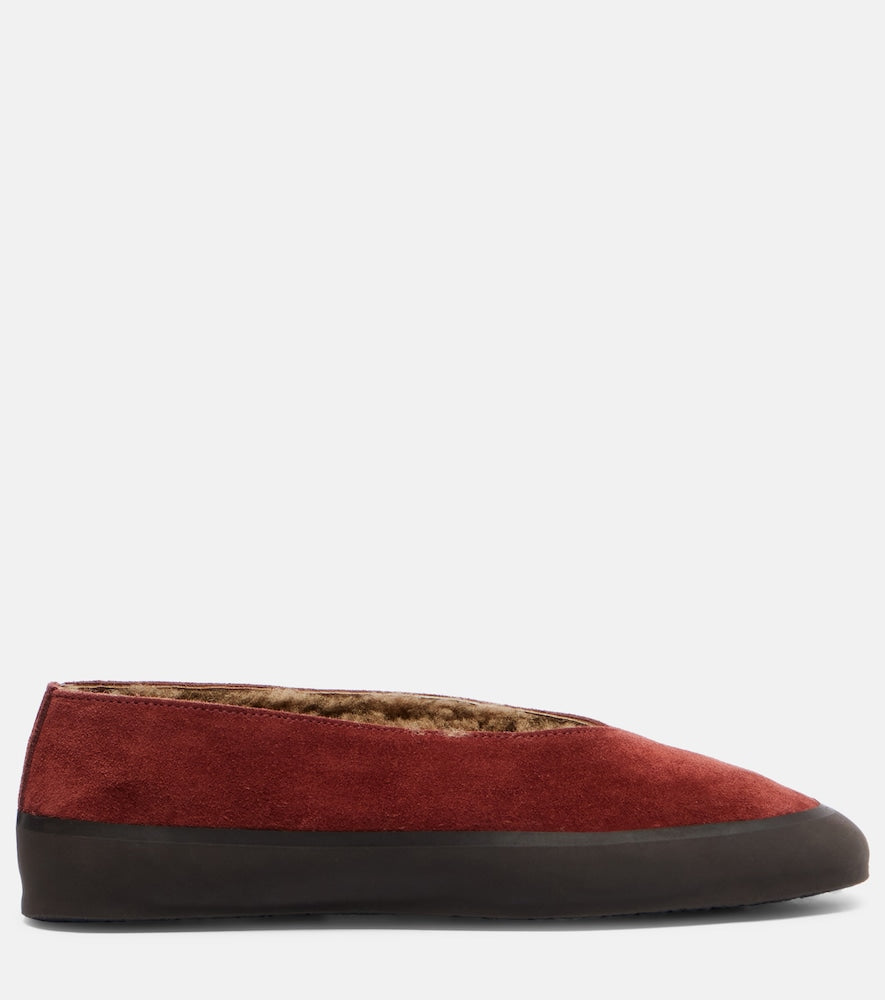 Le Monde Beryl Apres Ski shearling-lined suede flats